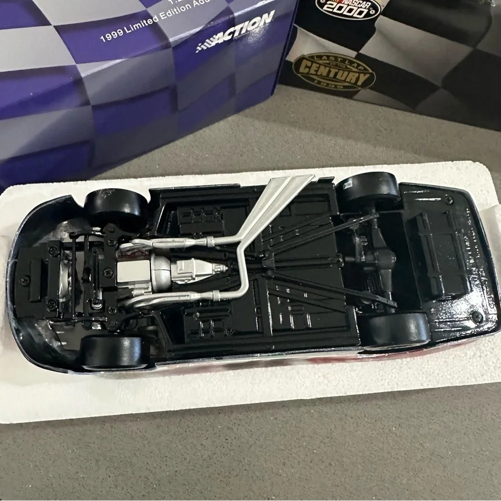 Casey Atwood #27 Castrol GTX Monte Carlo Diecast 1:24 – Last Lap of the Century